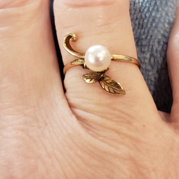Pearl Ring 14k Yellow Gold 5.5mm Pearl Totel Weight 1.5 grams sz 6.75 - Picture 2 of 7